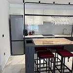 Luxury Bonaca شقة