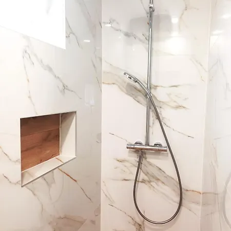 Luxury Bonaca * קורצולה
