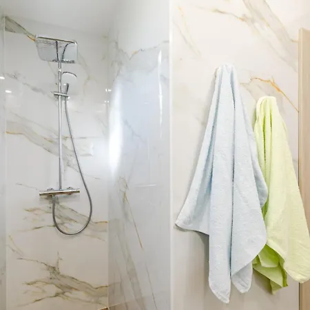 Luxury Bonaca