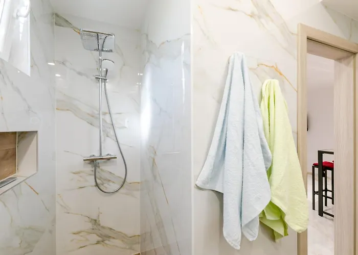 Luxury Bonaca